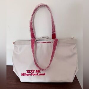 BEIS travel tote in Ghost white